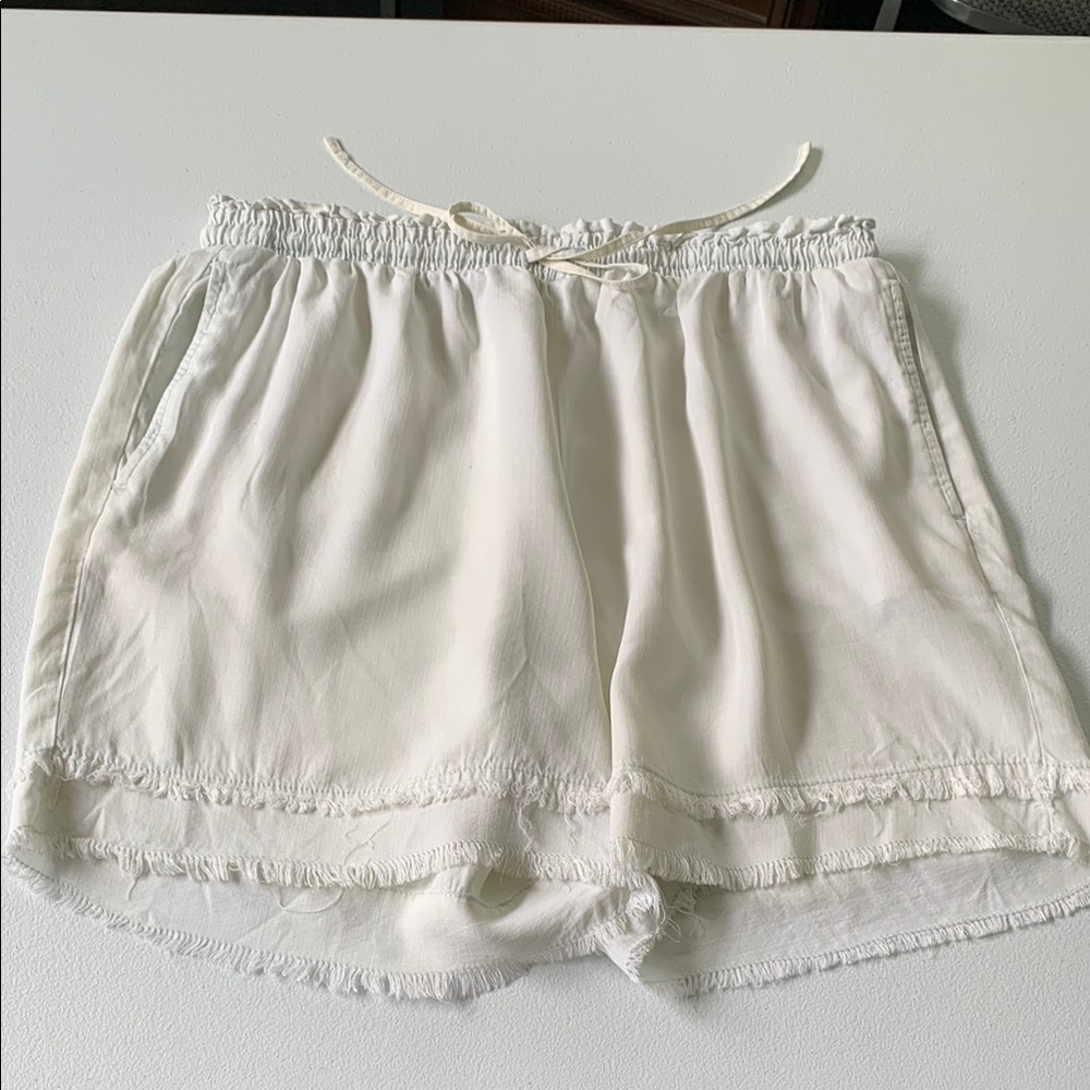 CATO Shorts Size 14/16 Elastic & Tie Waist Decorative Detail on Hem. Off White